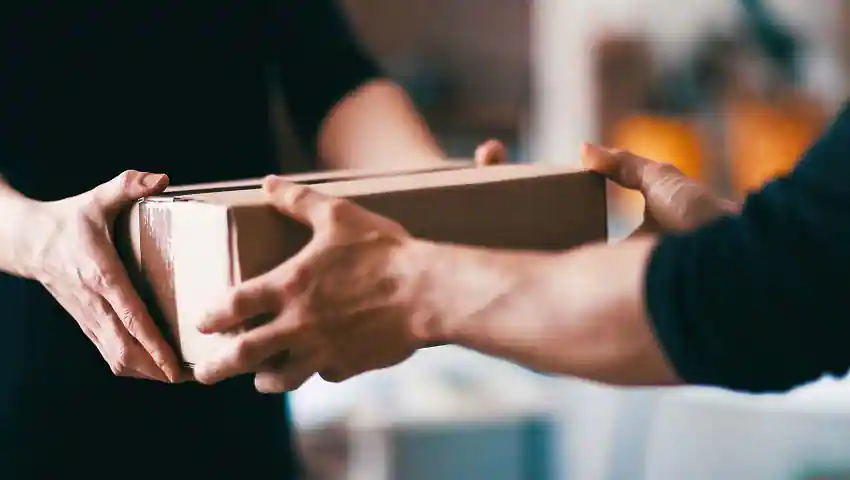 Doorstep Pickup And Delivery Service in Durg